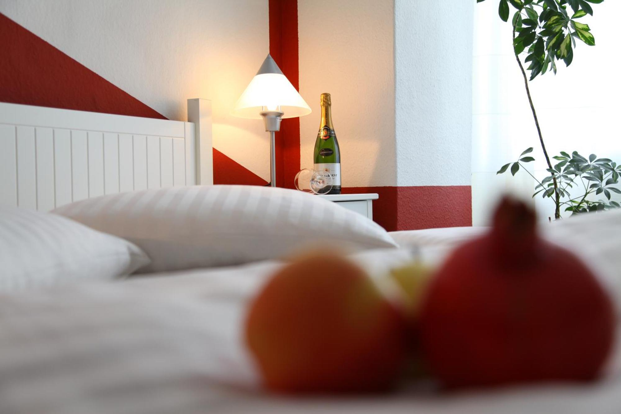 Hotel Pension Insor Берлин Екстериор снимка