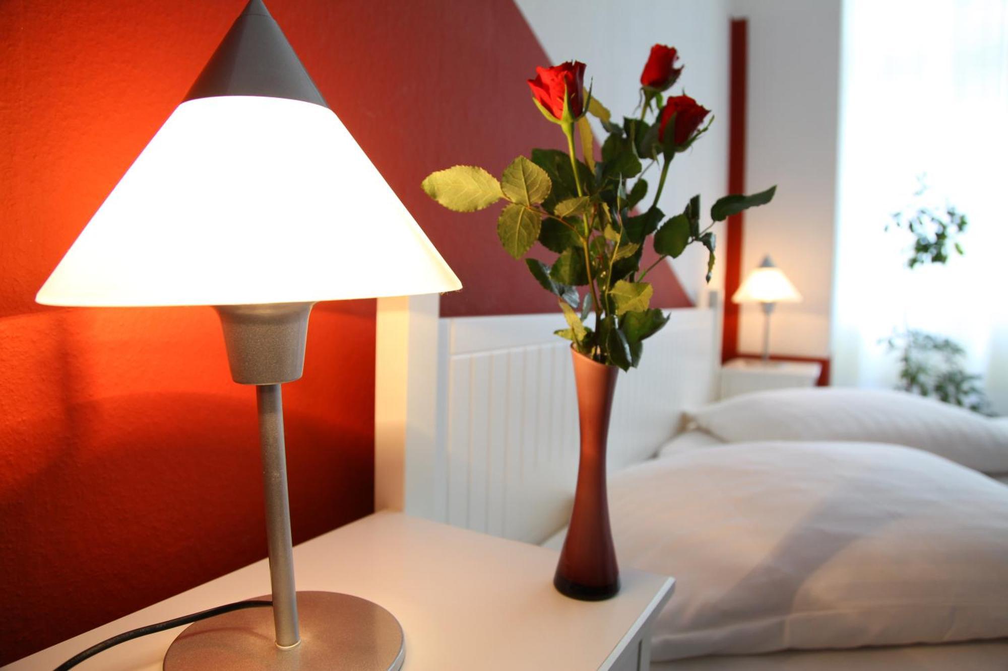 Hotel Pension Insor Берлин Екстериор снимка